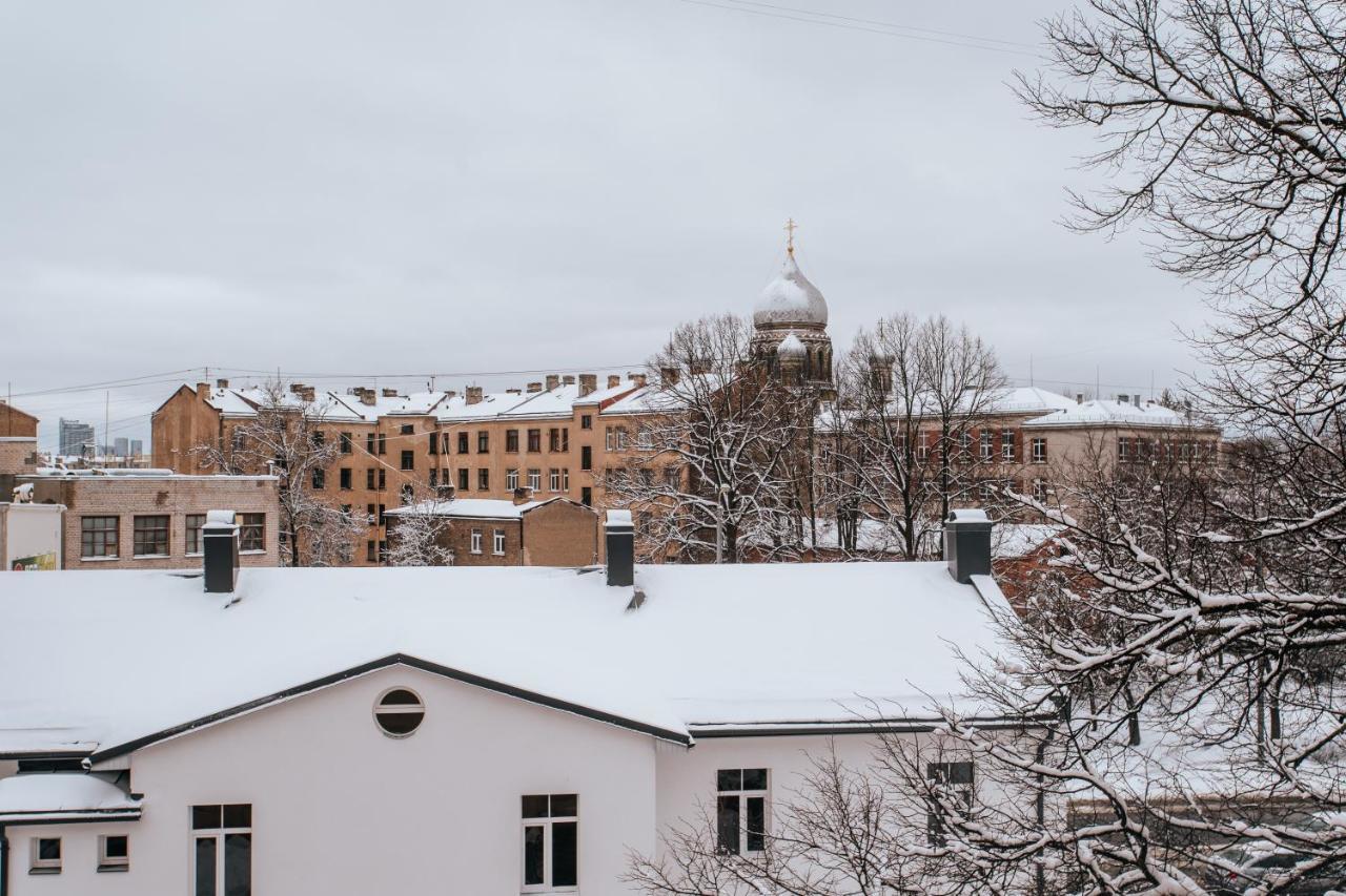Stylish Latvian-Style Studio Apartment Near City Center, Parks, Cafes & Public Transit Riga Exterior foto